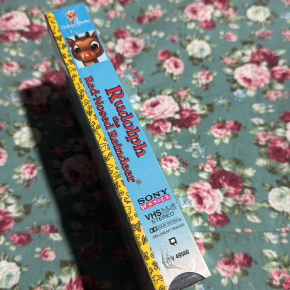 Rudolph the Red-Nosed Reindeer 📼 VHS classic TV special. Unopened. Like New! VHS - Picture 2 of 4